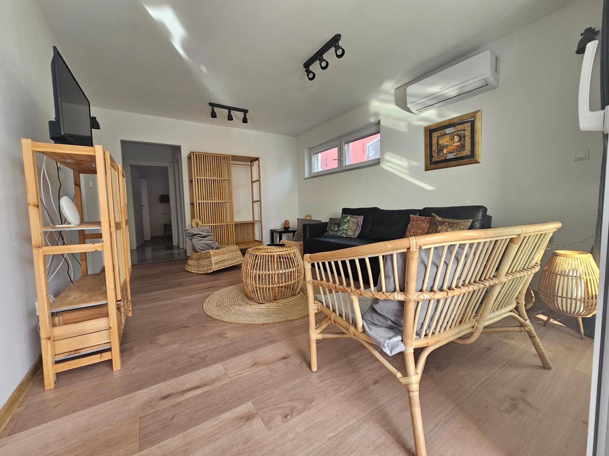 Vila Regina Apartment Rex With Swimming Pool イェゼラ エクステリア 写真